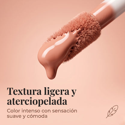LuxeKiss™ Velvet Tint Mate impecable. Sin retoques durante horas